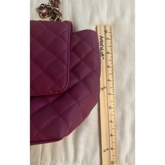 KENNETH COLE REACTION Berry Fuchsia Chain Colorful Crossbody Purse - Picture 11 of 15